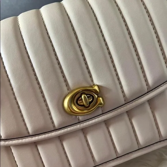 💰SOLD - 4684 - Coach Madison Shoulder Bag with Quilting - Picture 8 of 13